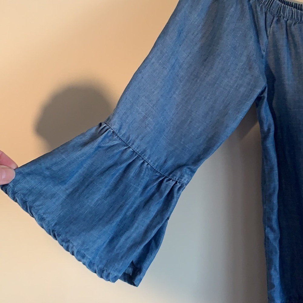 Blue Rain Chambray Peasant Top with Bell Sleeves and Peplum Hem size S - Picture 3 of 8